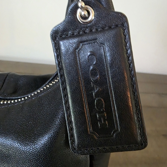 Coach Black Leather Kristen Hobo Bag With Crossbody Strap & Unbranded Charm - Picture 2 of 16